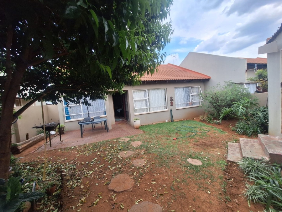 3 Bedroom Property for Sale in Langenhovenpark Free State